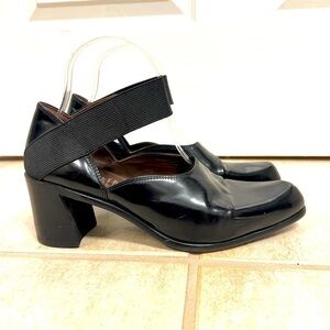 Vintage 80’ LUC BERJEN Italy Women Mary Jane pumps coquette ankle straps 8.5M